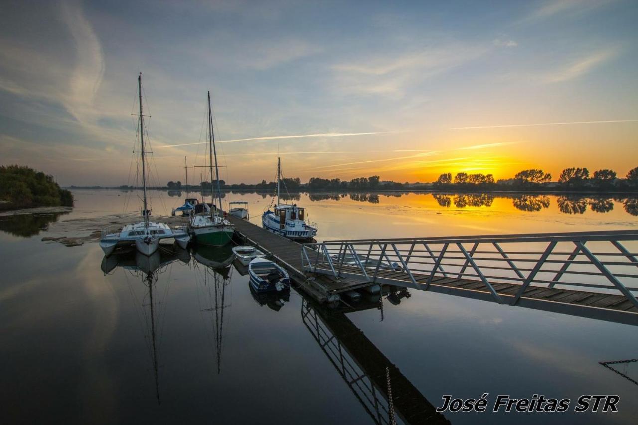 River Sun Valada المظهر الخارجي الصورة